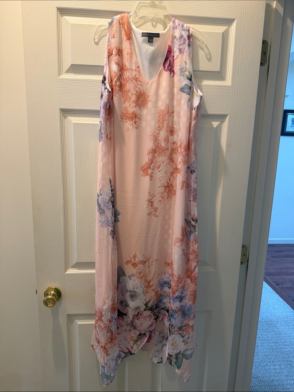 Kate & Mallory Pink Floral V‑Neck Maxi Dress
